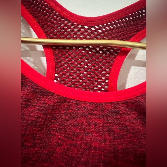 VICTORIA'S SECRET PINK • TOPS
Women size L - Picture 3 of 6